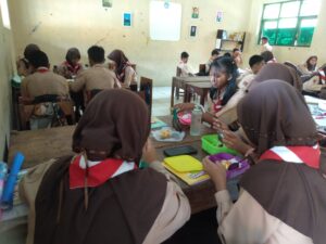 Manfaat Pembiasaan Siswa Berkarakter melalui Sarapan Pagi di SMP Negeri 1 Bukateja